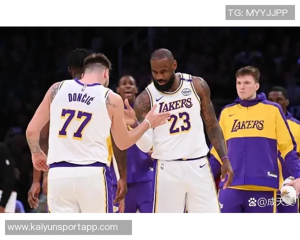 伤病困扰下的NBA最佳阵容变动詹姆斯等三名球员恐难入选本赛季名单
