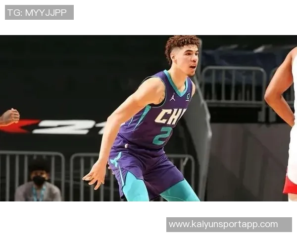 拉梅洛鲍尔尽显个人能力27投12中砍下34分8篮板9助攻难救球队失利