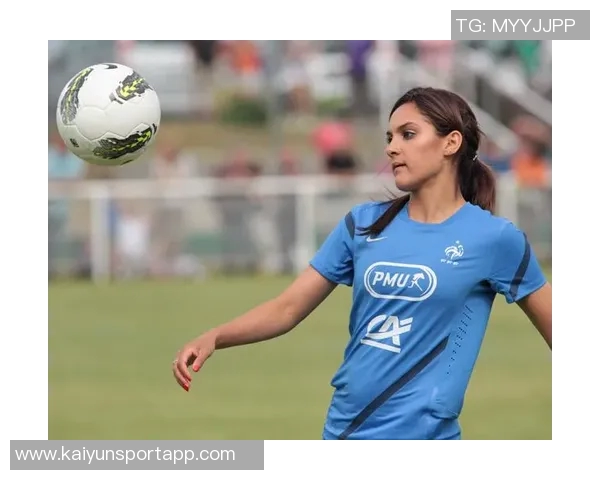 克莱女友因AI不雅视频疯传感到沮丧已花费24万美元接受心理治疗 克莱女友因AI不雅视频疯传感到沮丧已花费24万美元接受心理治疗