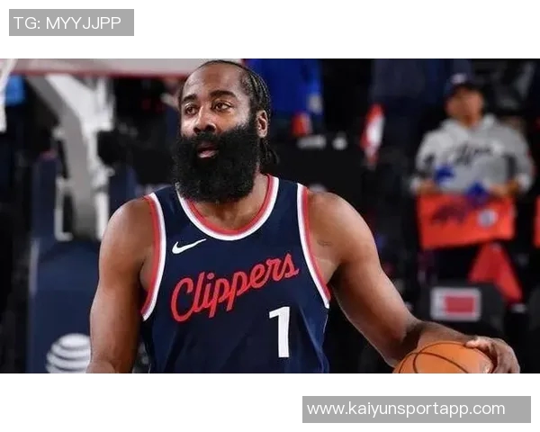 快船防守漏洞显著三分球频频失守背后的必然原因分析