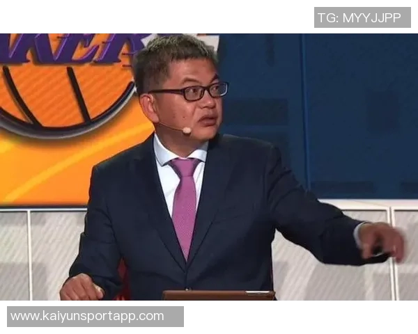 苏群分析明星中锋背打优势杨瀚森需加强防守跑动与三分能力