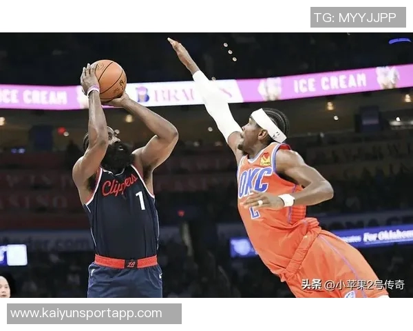 快船防守漏洞频现本赛季17场比赛中9次失分超过120分