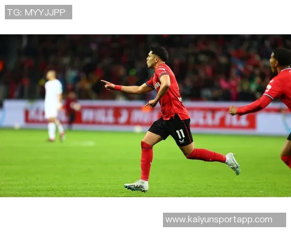 巴拉圭后卫失误助攻韩国严智星抽射破门取得领先 巴拉圭后卫失误助攻韩国严智星抽射破门取得领先