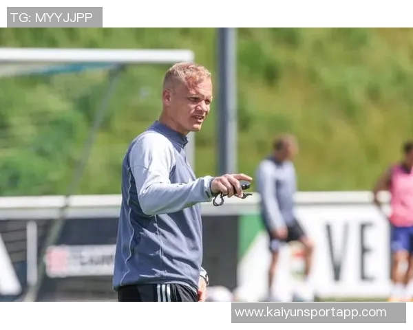 贾勒特阿伦赞加兰提升球队表现让每位队员都能轻松发挥